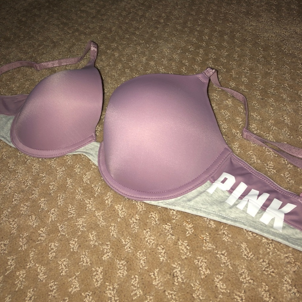 HARDLY WORN VS PINK PUSH UP BRA 32D